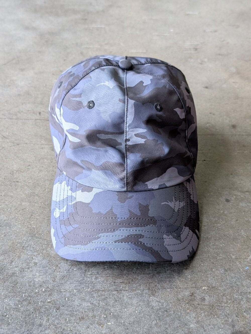 Athleta Gray Camo Kinetic Printed Baseball Cap Athletic Running Hat one size